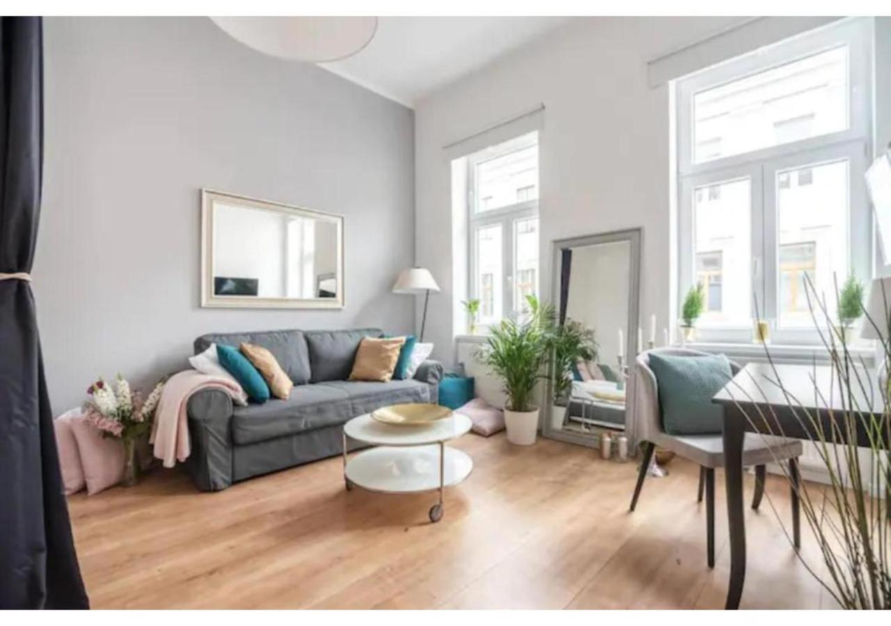 Luxurious And Bright, 5 Min To City Center Apartment Vienna Exterior photo