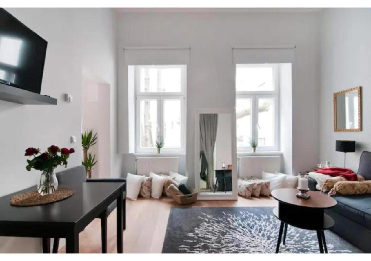 Luxurious And Bright, 5 Min To City Center Apartment Vienna Exterior photo